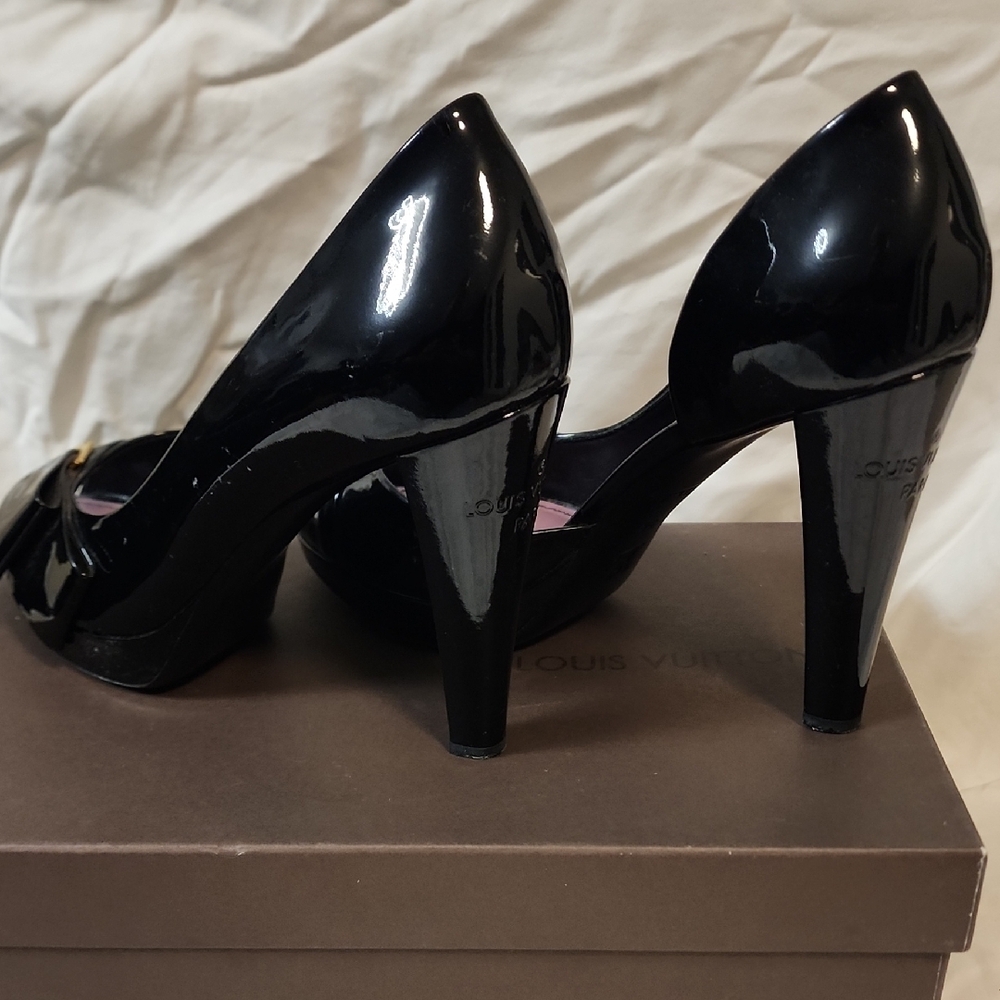 Louis Vuitton Black Patent Leather Peep Toe D'orsay Pumps Size 38 - Picture 5 of 8